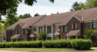 Townhouse Angled_resize_909X1364_crop_559X1366_-1_285.JPG